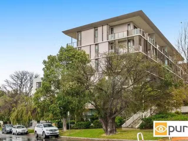2/1 Freshwater Parade, Claremont, WA 6010