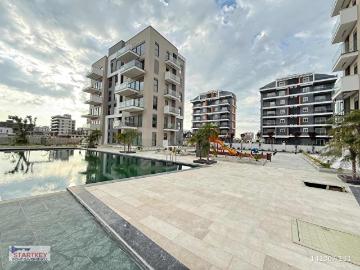 2+1 Geniş Ebeveyn Banyolu Havuzlu Sitede Daire