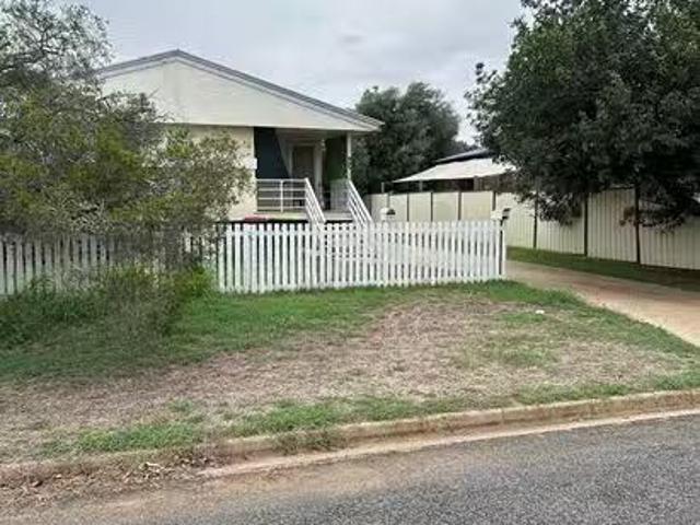 21 Gidyea Street, Blackwater, QLD 4717