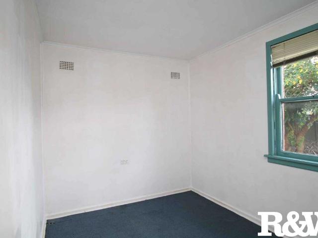 21 Goroka Street Whalan