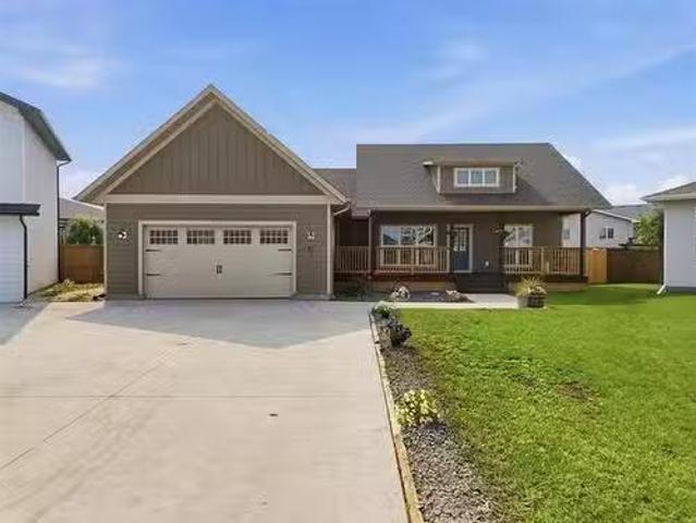 21 Glacier Bay, Steinbach, MB, R0A 2A0 house for sale Listi.
