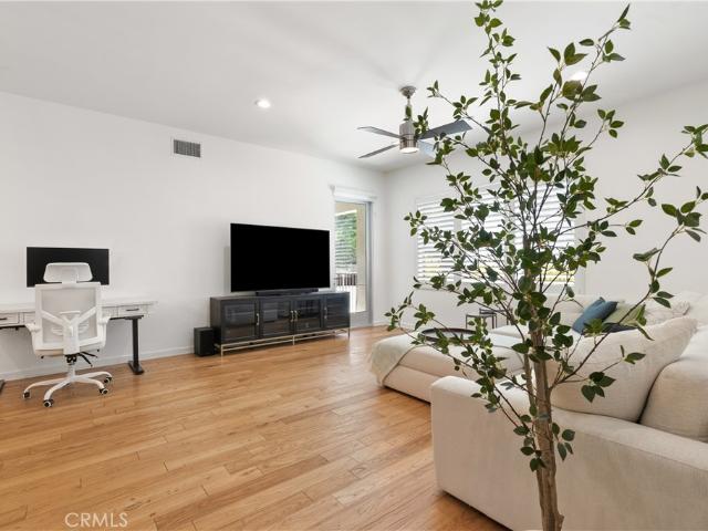 21 Gramercy 102