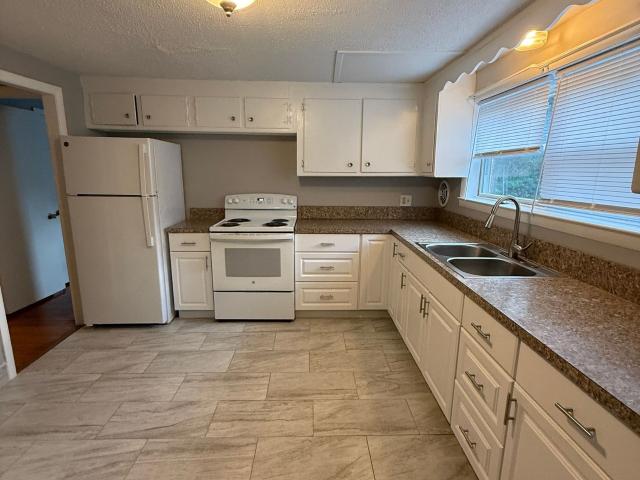 21 Hartford Avenue Unit 13, Newington, US, CT