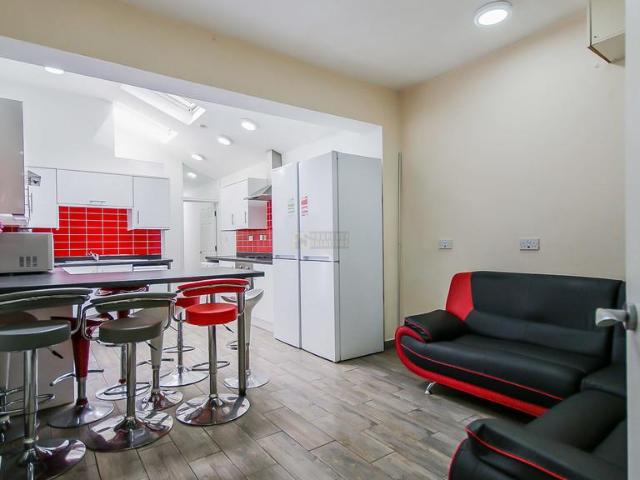 21 Harrow Road, Metchley, B29 7DN, United Kingdom | 7 bed townhouse for rent #6152340 | Rentberry