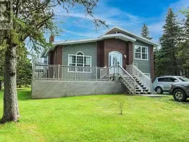 21 Hawkins Place, Flatrock, NL, A1B 3K3 house for sale List.