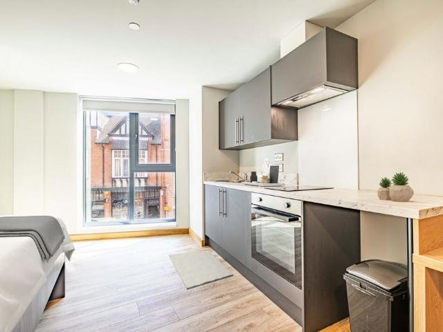 21 Heathcoat Street, Nottingham, NG1 Studio to rent £760 pcm £175 pw