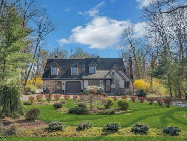21 Hewlett Rd, Montville, NJ 07082 | MLS #4021