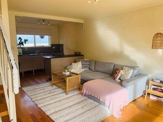 2/1 Holman Court, BREAKWATER, VIC, 3219