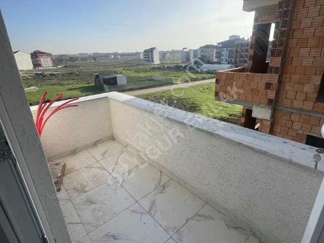 2+1 İskan Ve Asensör Mevcut Ara Kat