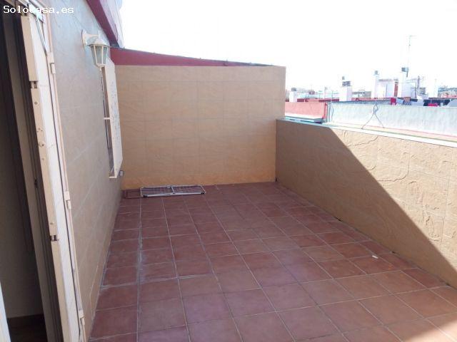 21 Inmobiliarias alquila este estupendo ático en la entrada de Xirivella