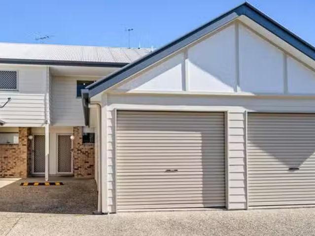 2/1 Ivory Street, Booval, QLD 4304