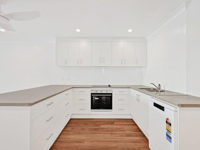 2/1 Jacobs RoadKurrimine Beach QLD 4871, Australia