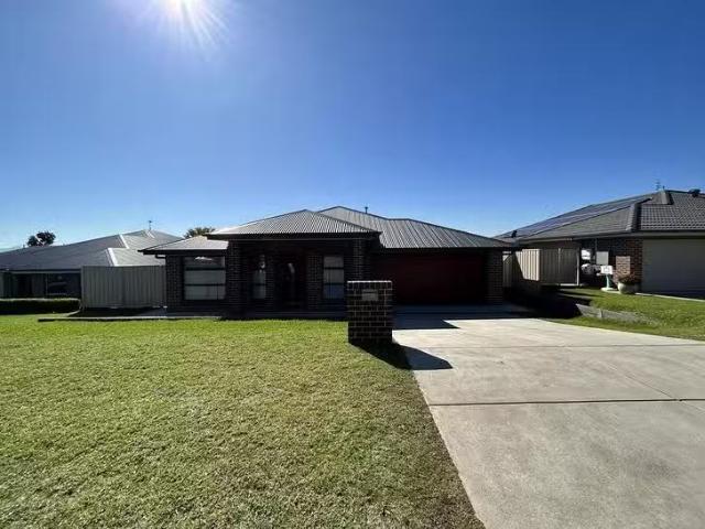 21 Jeffery Circuit, Tumut, NSW 2720