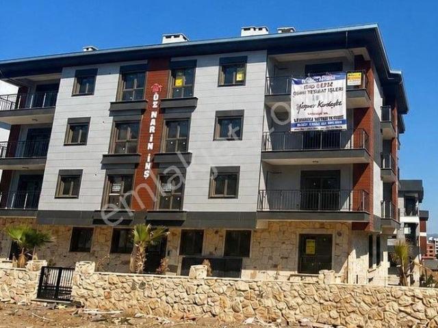 2+1 Kapalı Mutfak Bahçeli Havuzlu Sitede De Satılık Daire