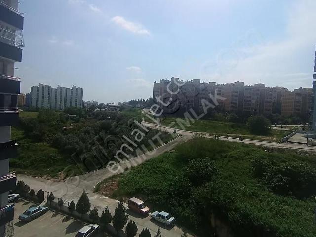 2+1 Kapalı Mutfak Düşük Katlı Geniş Oturumlu Kiralık Daire !