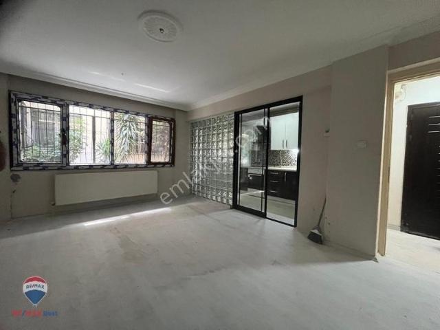 21 Karşıyaka Bahçelıevlerde Kıralık,bakımlı 2+1 Bahçe Katı