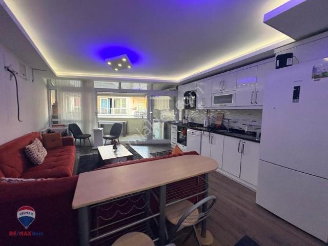 21 Karşıyaka Donanmacıda Çarşı İçinde 2+1 Full Eşyalı Kiralık