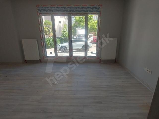 2+1 KARLIKTEPE'DE,PAZARA YAKIN,SIFIR YÜKSEK GİRİŞ DAİRE