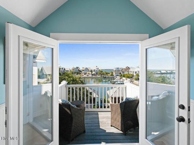 21 Keelson Row # 9c