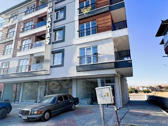 2+1 KİRALIK DAİRE LÜKS YAPILI BAĞIMSIZ MUTFAKLI GENİŞ BALKONLU