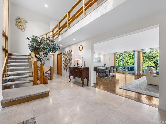 21 Kings Grant Way