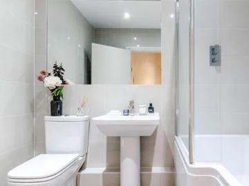 21 Kingsdowne Road, London, KT6 6JZ, United Kingdom | 1 bed apartment for rent #62995959 | Rentberry