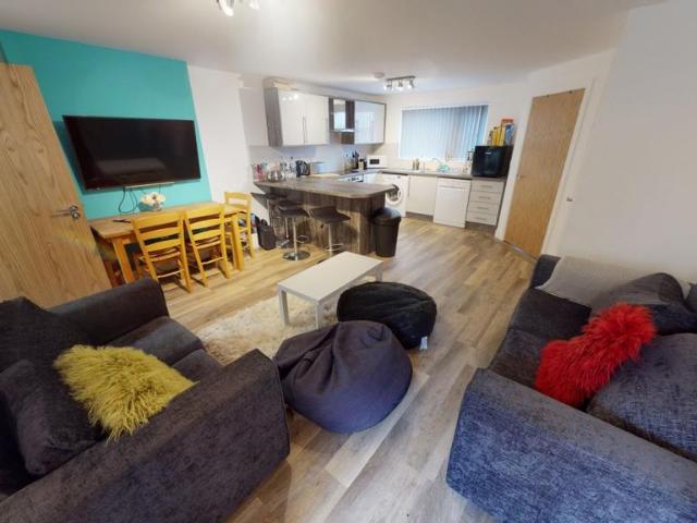 21 Kilbourn Street, Nottingham, Ng3 1bq 4 bed terraced house to rent £2,808 pcm £648 pw