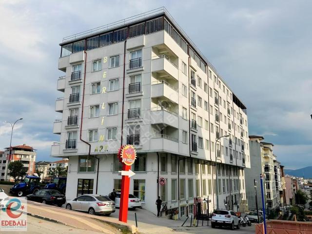 2+1 Kiralık Bahçelievlerde Anayol Üstü Daire