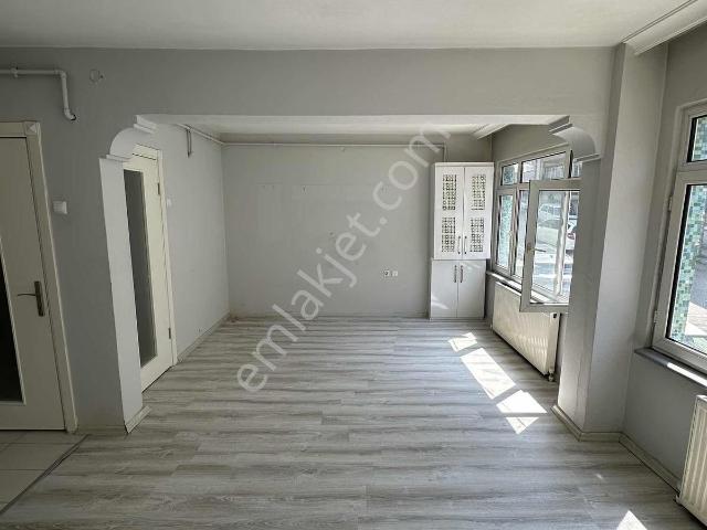 2+1 Kiralık Tasarımlı Eşyasız Daire