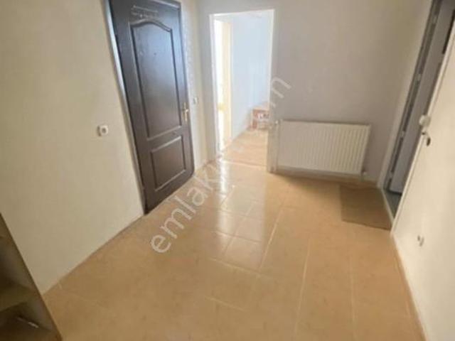 2+1 Kiralık 90 M2 Yüksek Giriş