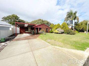 House to rent in Leeming - Garden