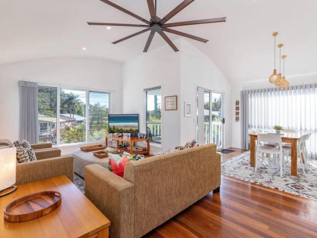 2/1 Kula close, Boomerang Beach