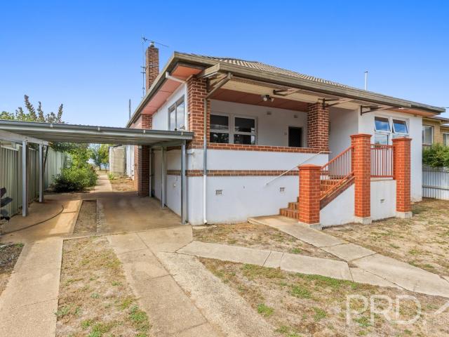 21 Kurrajong Avenue, BATLOW NSW 2730