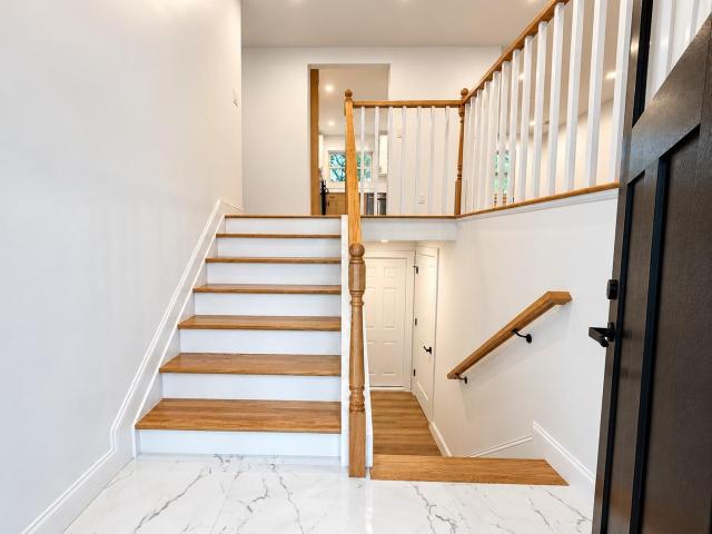 21 Lama Drive