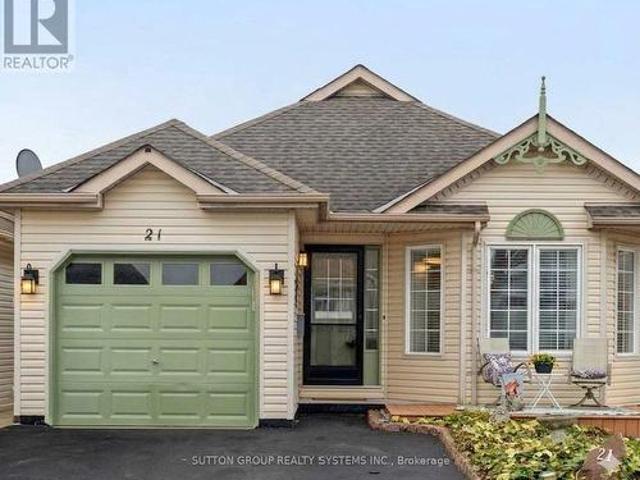21 Long Point Boulevard, Norfolk, ON, N0E 1M0 house for sale | Listing ID X13570 | Royal LePage