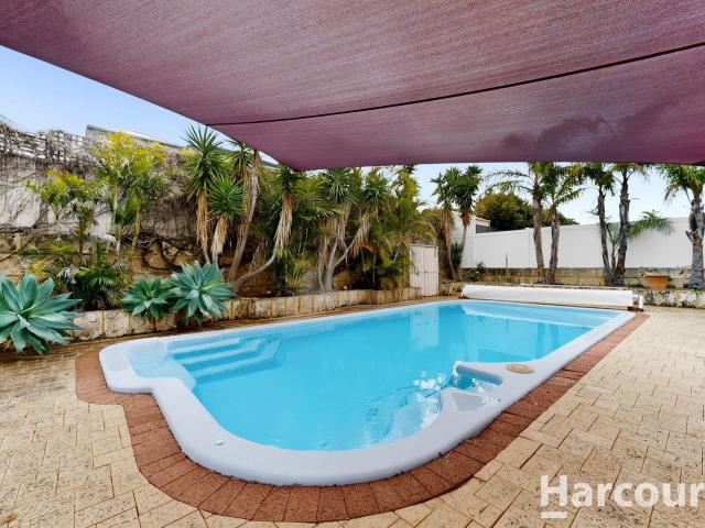21 Manhattan Avenue, ILUKA, WA 6028