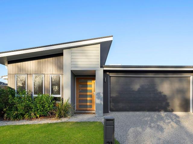 21 Matasha Crescent, PIMPAMA, QLD 4209