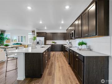 21 Moonshadow Lane