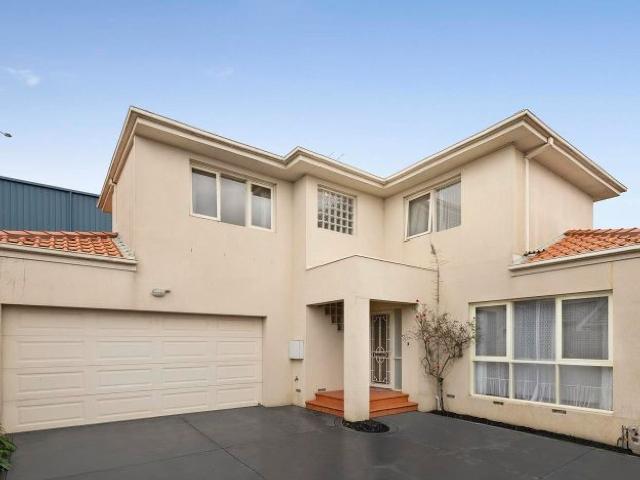 2/1 Morinda Crescent, Doncaster East, VIC 3109 Townhouse for Rent Ray White Burwood & Blackburn Group