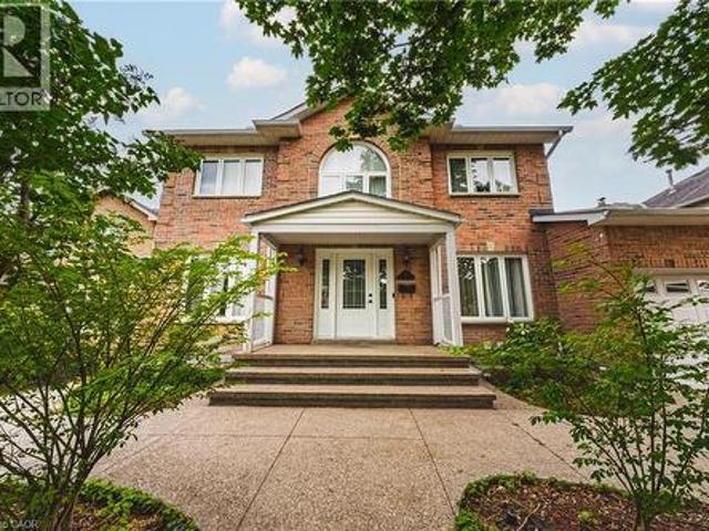 21 Moss Boulevard, Dundas, ON, L9H 6S3 house for sale | Listing ID 40850 | Royal LePage