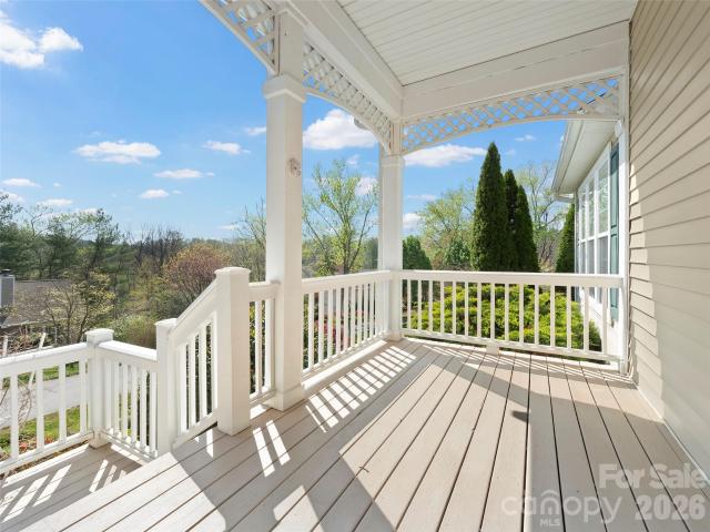 21 Old Applewood Lane