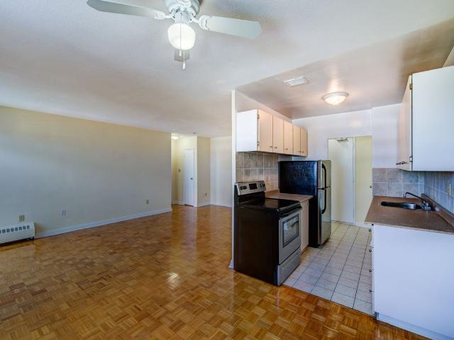 21 Park Boulevard Studio Apartment for Rent at 21 Park Blvd, Toronto, ON M8W 1G4 Long Branch