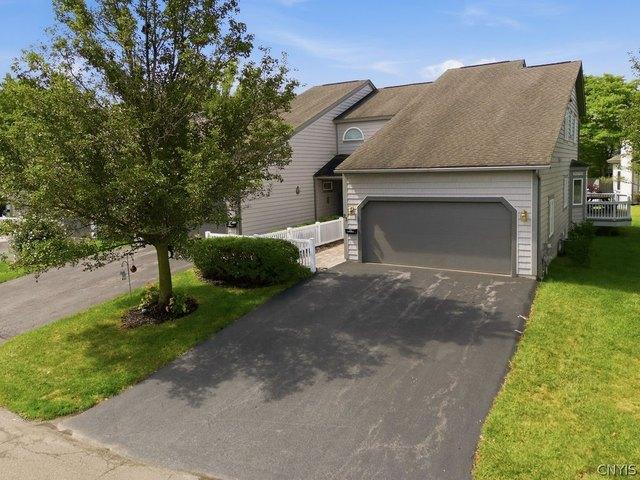 21 Parkington Cir Unit 21, East Syracuse, NY 13057