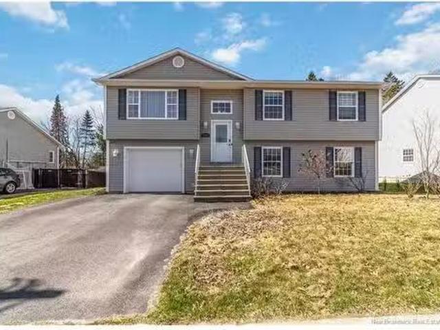 21 Peters Drive, Fredericton, NB, E3A 0G7 house for sale Li.