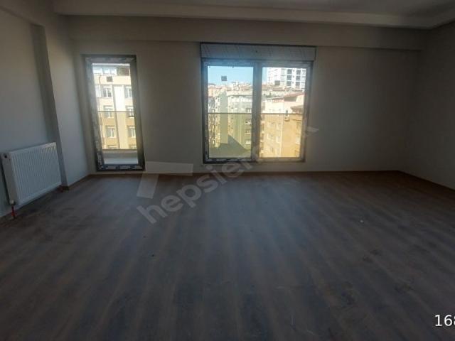 2+1 PETROLİŞ'TE,PAZAR CD.SİNDE,BALKONLU,SIFIR DAİRE