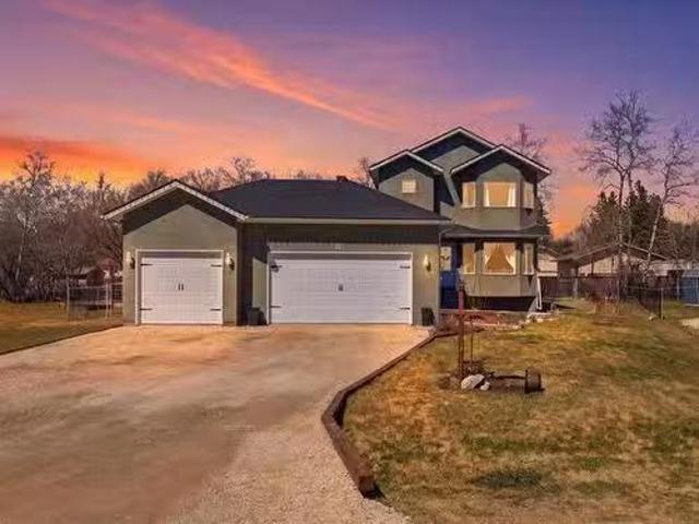 21 Pioneer Way, Tyndall, MB, R0E 2B0 house for sale Listing.