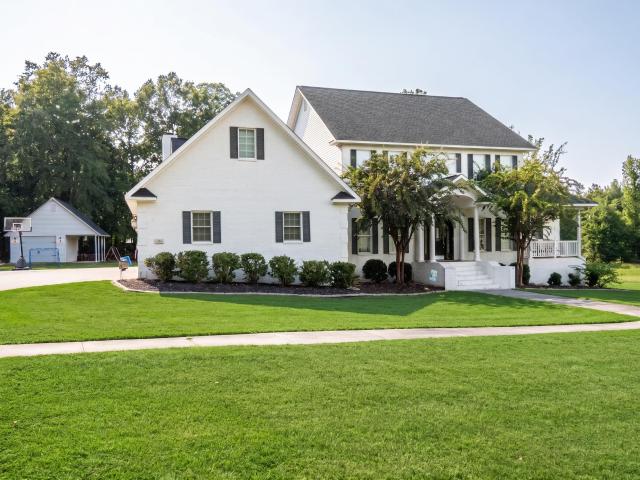 21 Pleasant Oaks Drive