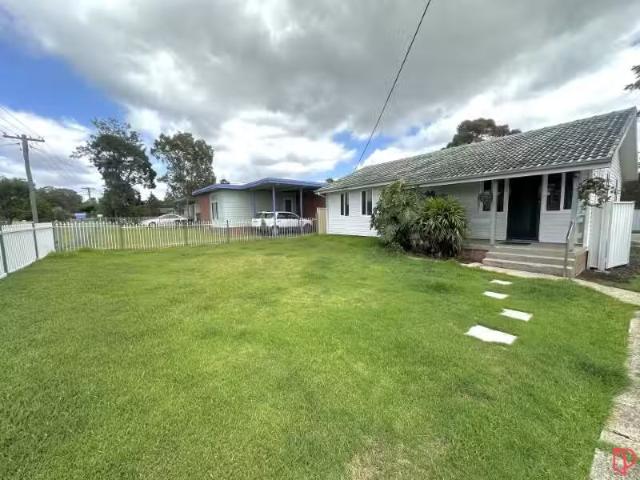 21 Quiberon Street, NOWRA House for rent Listed by Maddison L.