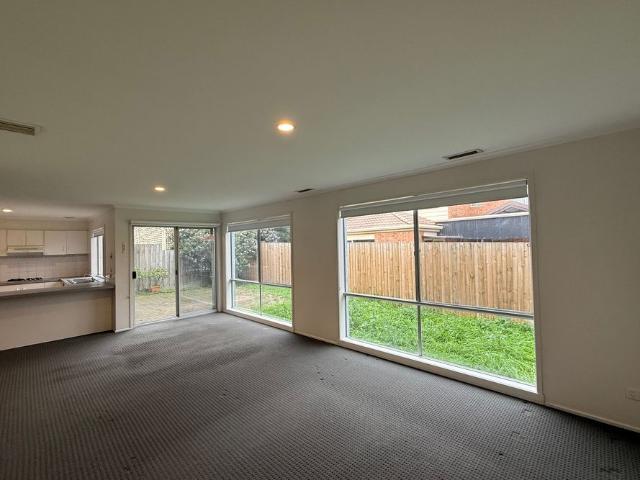 21 Range View Terrace, Bulleen
