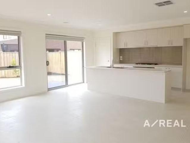21 Rialto Street, Point Cook, VIC 3030